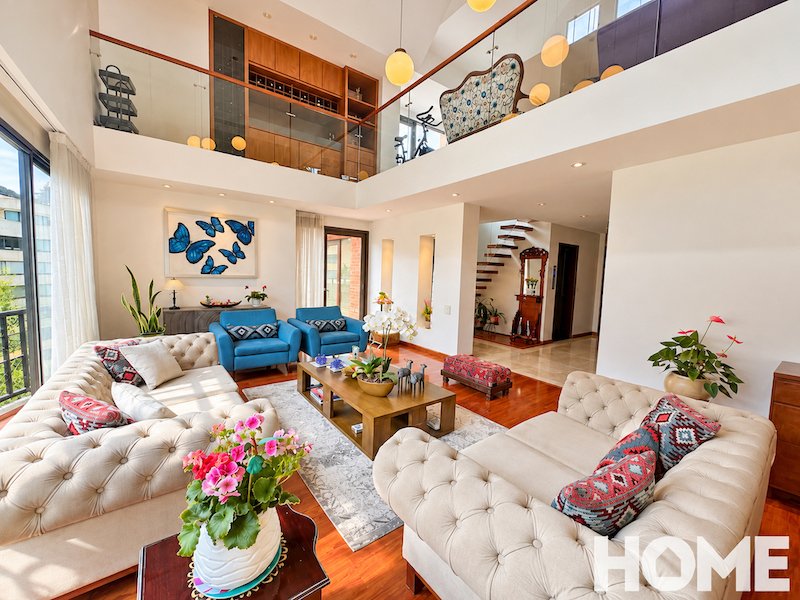 FABULOSO PH TRIPLEX DE 4HABS, TV ROOM, ESTUDIO, ASCENSOR PRIVADO, CBS Y TERRAZAS – VENTA – Cr7 Cll132 – BOSQUE MEDINA