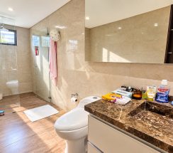 18Sunlit Modern Marble Bathroom