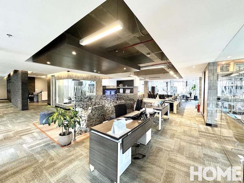 INCREÍBLE OFICINA DE LUJO CON EXCELENTE UBICACIÓN – VENTA – Cra7 Cll75 – NOGAL
