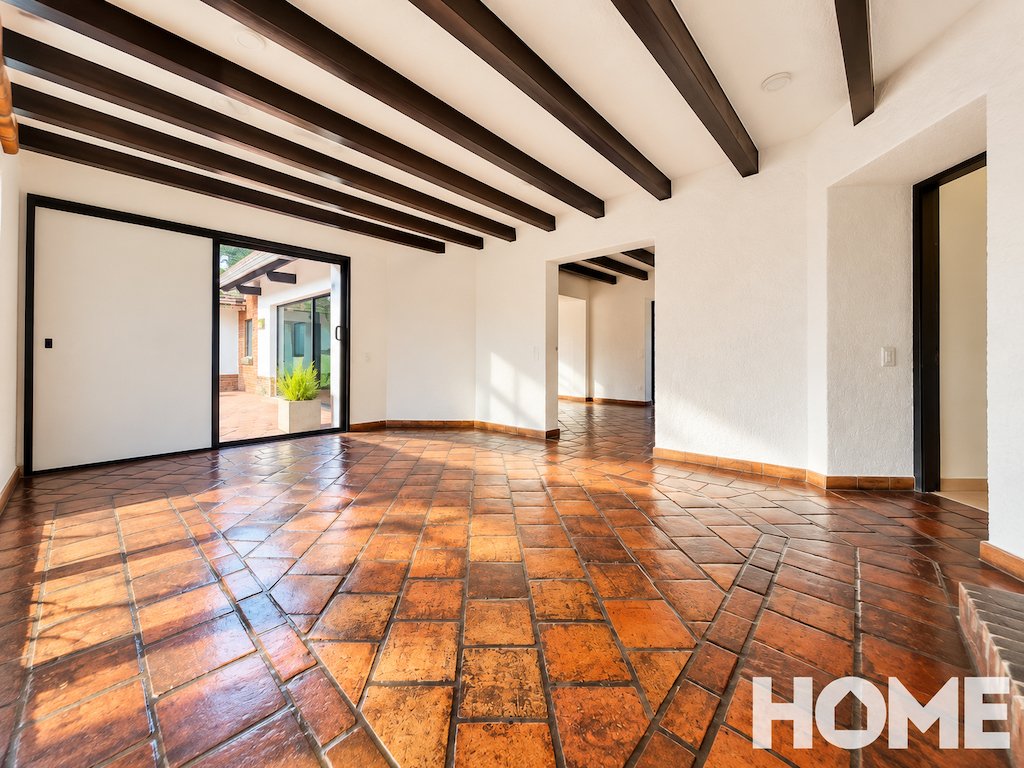 6Sunlit Mediterranean Tile Room