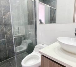 8 hl-15415924784
