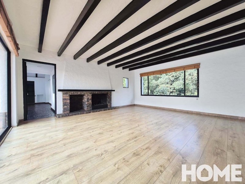 ESPECTACULAR E ILUMINADA CASA DE 3HABS, FAMILY ROOM Y 2 ESTUDIOS – VENTA – HACIENDA FAGUA, CAJICÁ