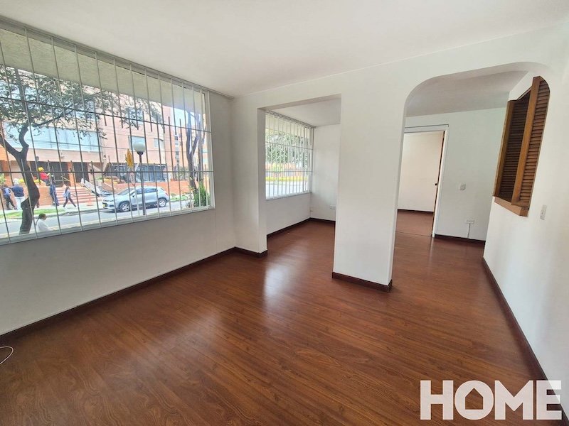ILUMINADO APARTAMENTO EXTERIOR DE 2 HABS – RENTA – Cra 21 Cll144 – CEDRITOS