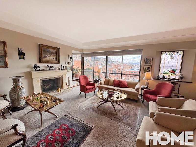 INCREÍBLE PENTHOUSE SUPER ILUMINADO DE 4HABS, ESTUDIO Y CBS – VENTA – Cll 70 Cra 5 – ROSALES