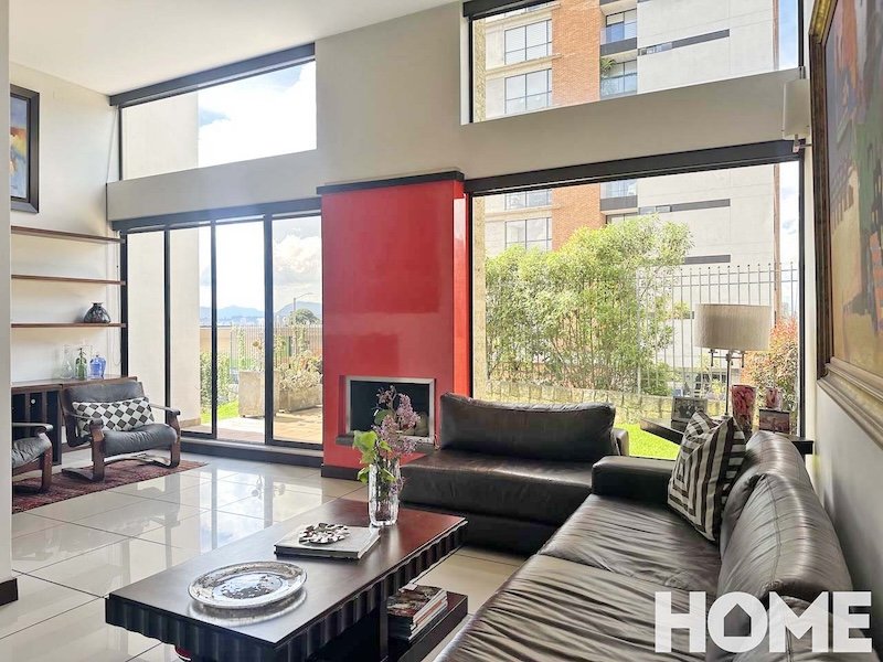 ESPECTACULAR Y AMPLIA CASA DE 3HABS, TERRAZA, JARDIN Y CBS – VENTA – Cr7 Cll152 – USAQUÉN