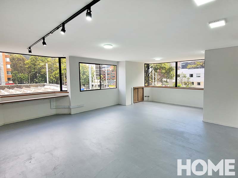 OFICINA DE 1 MONOAMBIENTE CON EXCELENTE UBICACIÓN CERCA AL PARQUE 93 – RENTA/VENTA – Cll94 Cr15 – CHICÓ NORTE