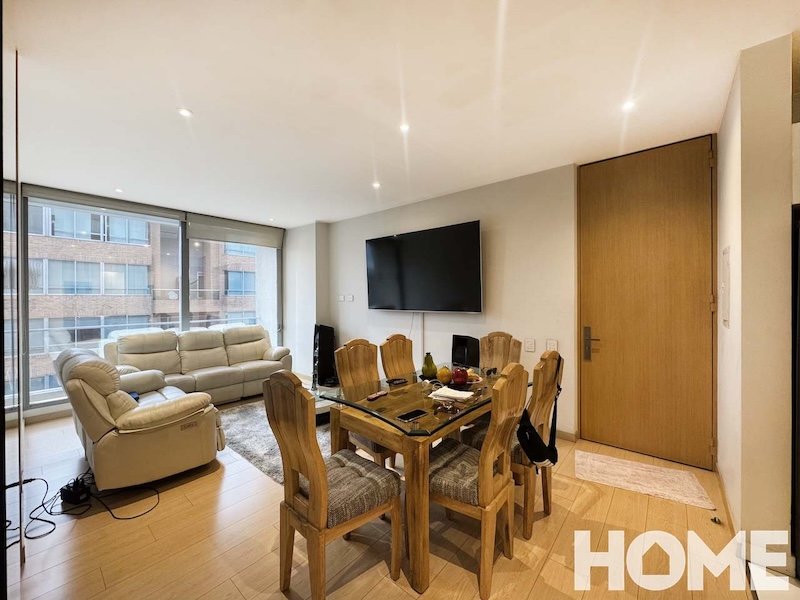 HERMOSO E ILUMINADO APTO DE 2 HABS Y BALCÓN – VENTA – Cr19 Cll93 – CHICÓ