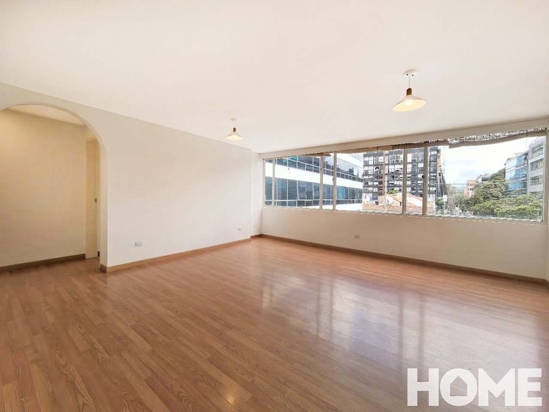 ILUMINADO Y AMPLIO APTO REMODELADO DE 2HABS – RENTA/VENTA – Cll100 Cra13 – CHICÓ NORTE