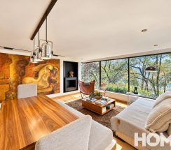 Sunlit Modern Open-Plan Retreat