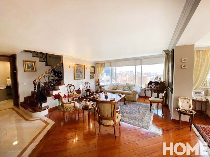 AMPLIO DÚPLEX DE 4 HABS CON ESTUDIO Y TERRAZA – VENTA – Cll 77 Cr 7 – EL NOGAL
